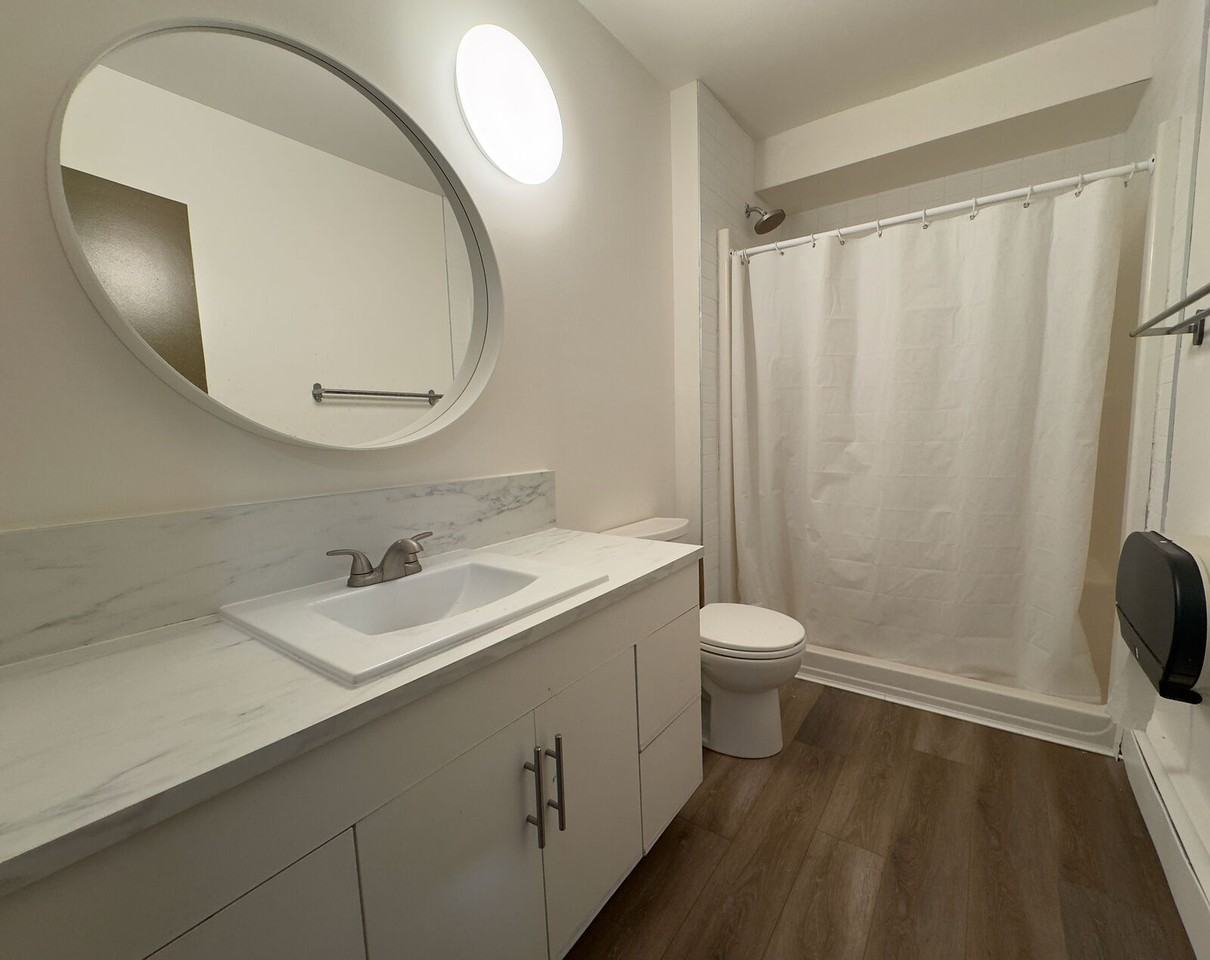 9662 102a Ave Nw - Photo 4 of 6