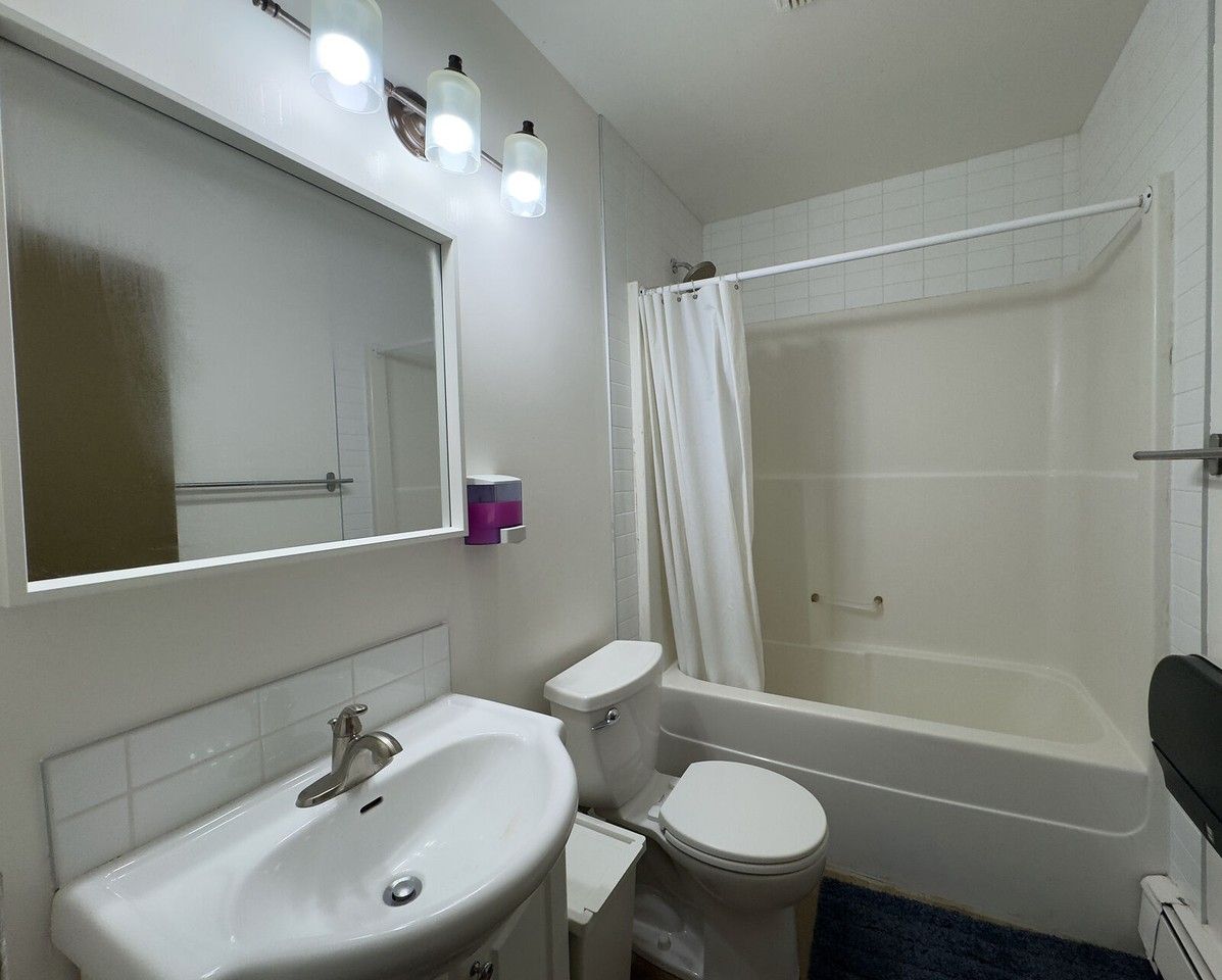 9662 102a Ave Nw - Photo 5 of 6