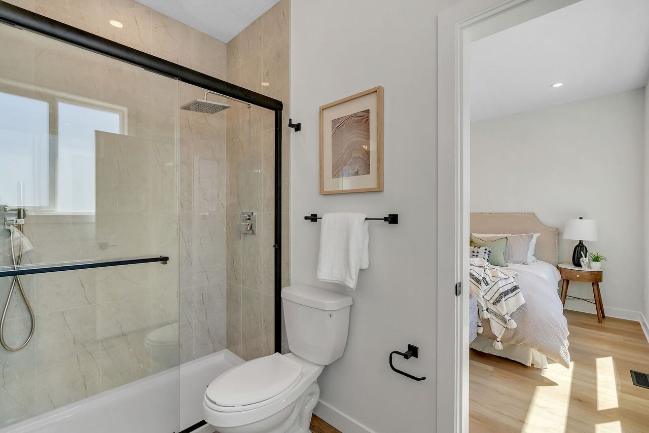 4604 -4604 80 St Nw - Photo 7 of 10