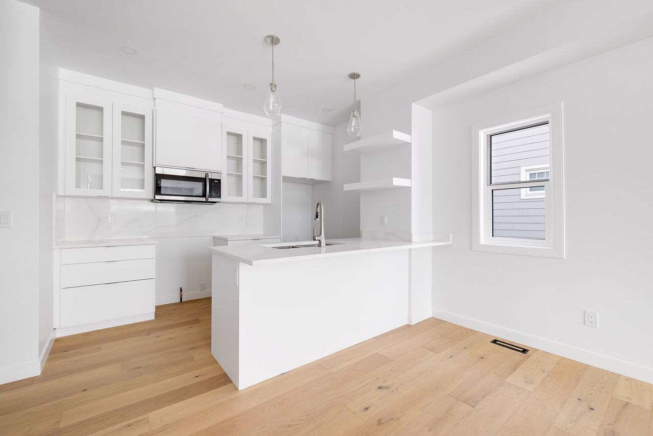 7927 112 Ave S NW - Photo 5 of 17