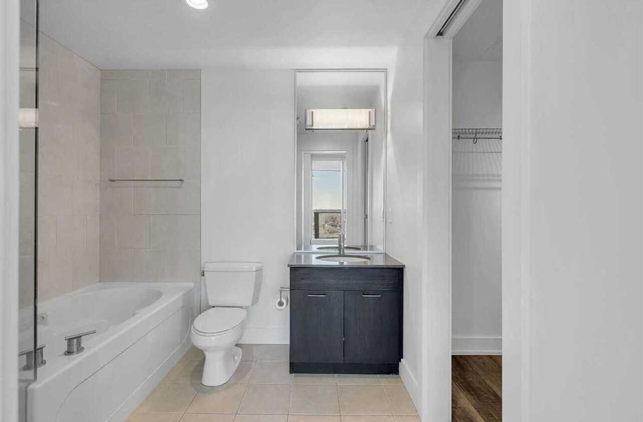 433 11 Ave Se - Photo 5 of 24