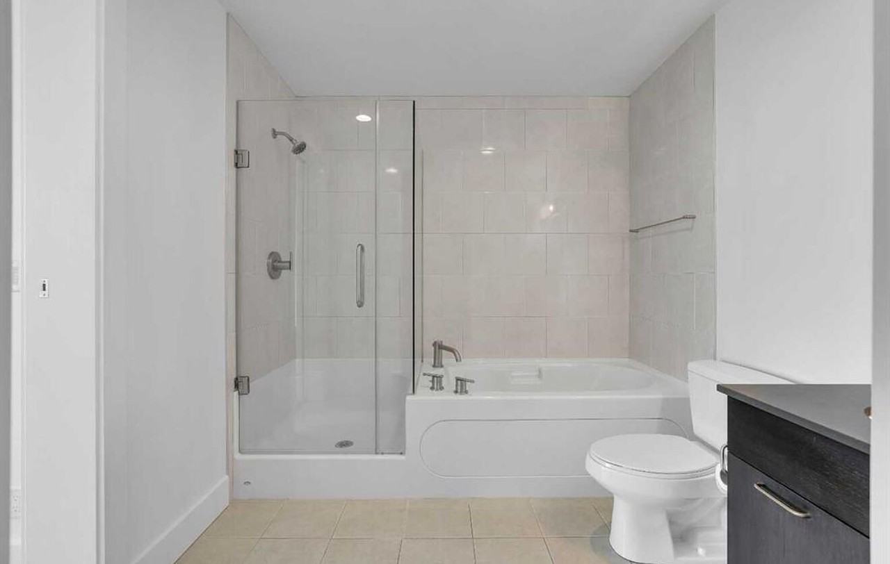 433 11 Ave Se - Photo 7 of 24