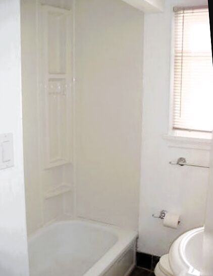2326 24 Ave Nw - Photo 7 of 7