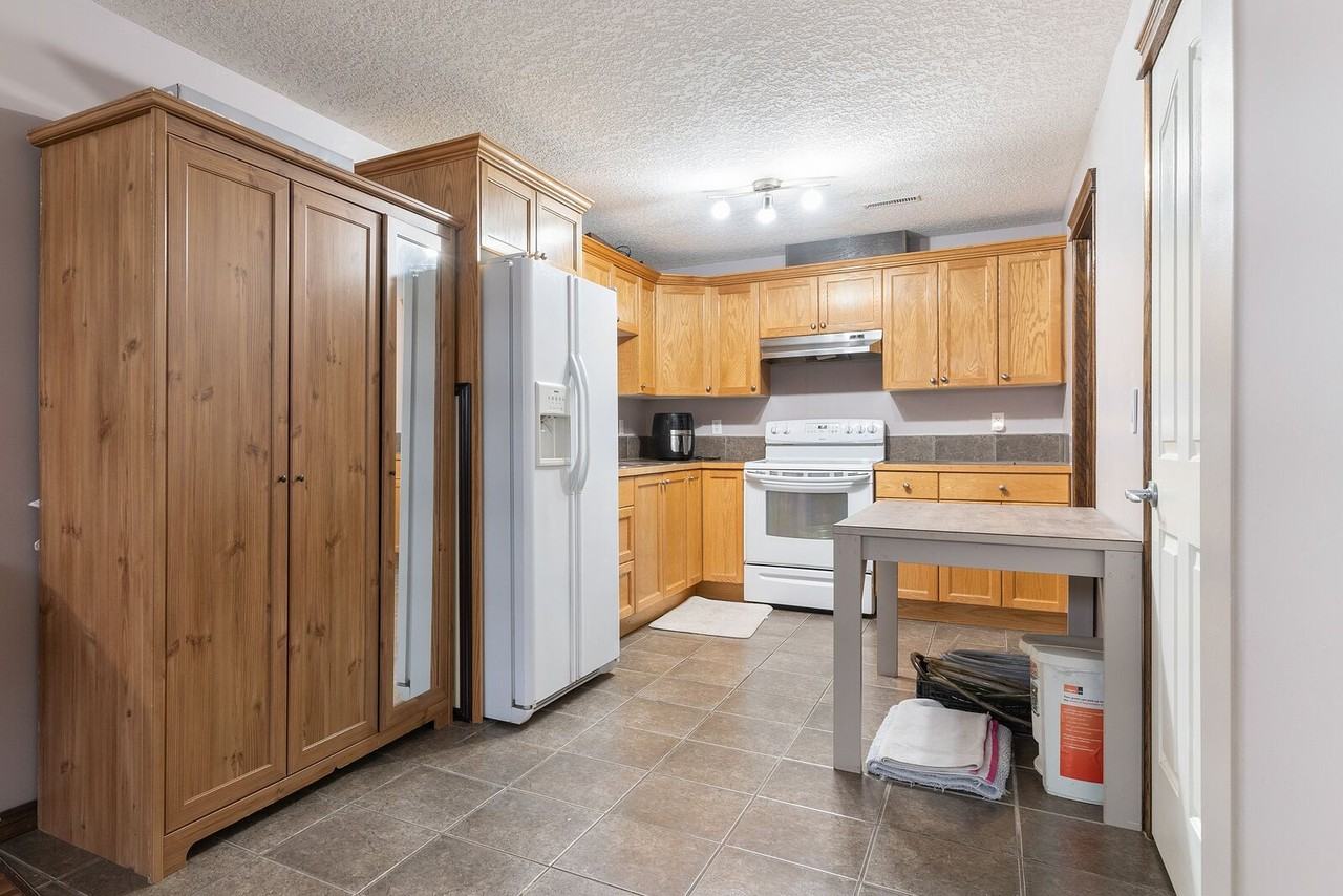 42 Saddleland Cres Ne - Photo 6 of 12