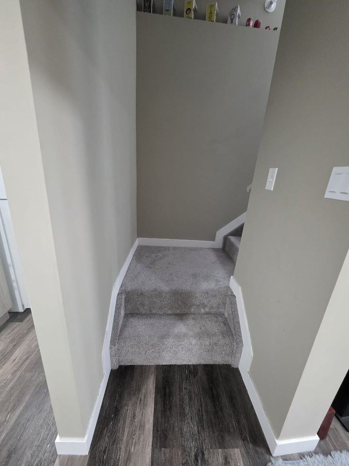 968 175 St Sw - Photo 3 of 9