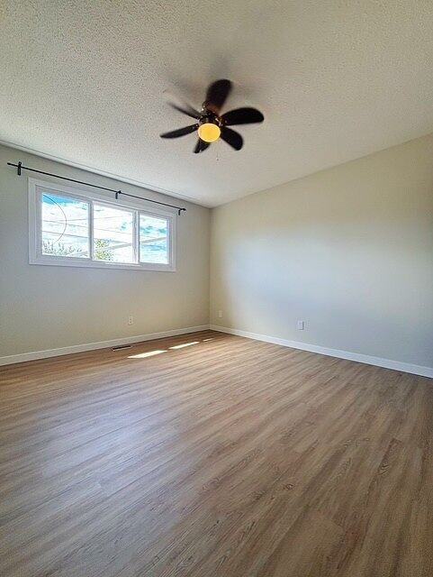 3508 113b St Nw - Photo 6 of 23