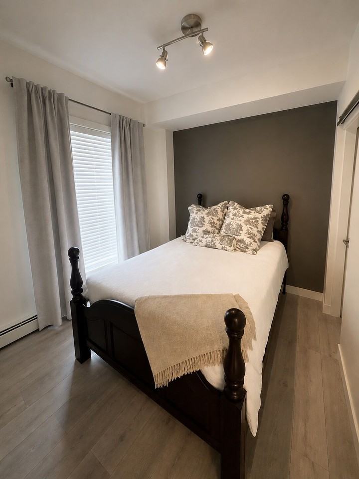 3130 Thirsk St Nw - Photo 5 of 6