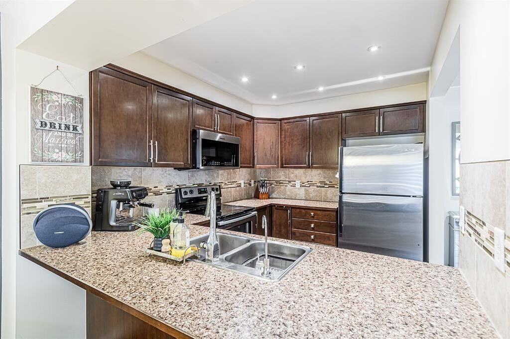 988 Windsong Dr Sw - Photo 6 of 18