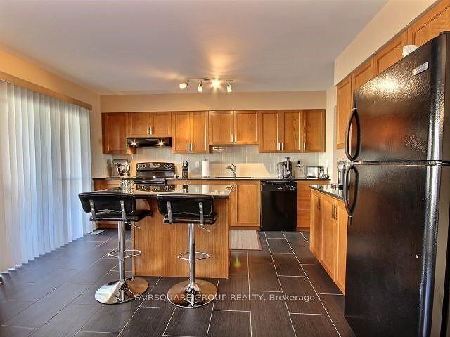 2031 Madrid Ave - Photo 3 of 18