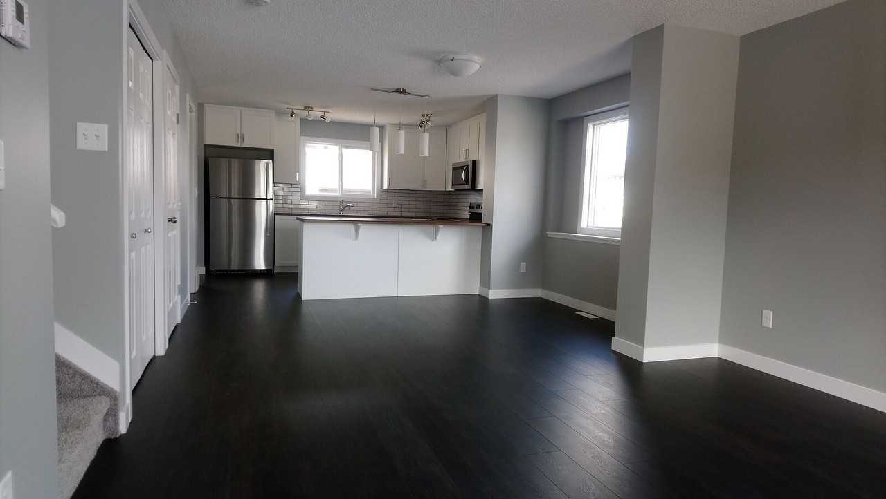 22104 87 Ave Nw - Photo 2 of 22