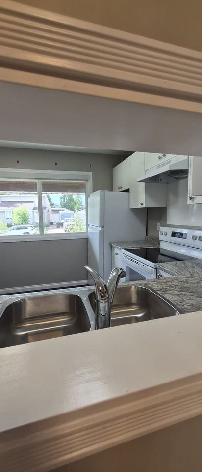 13833 30 St Nw - Photo 4 of 31