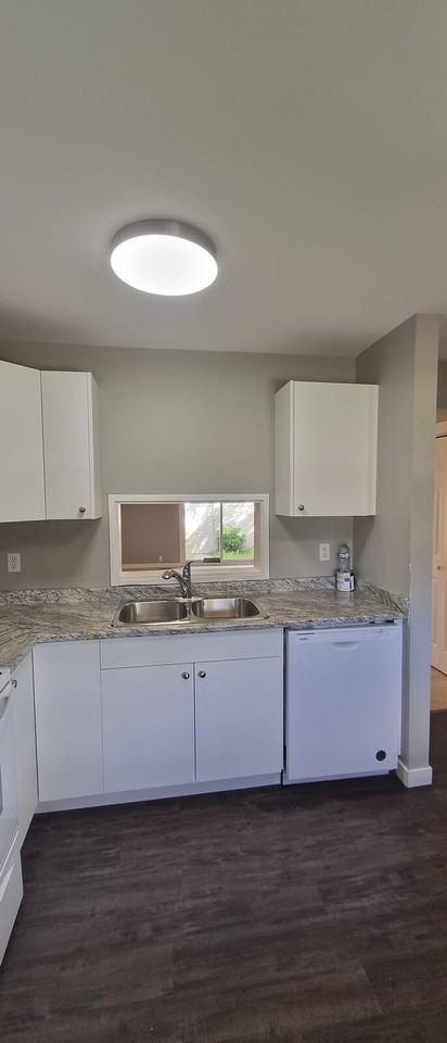 13833 30 St Nw - Photo 7 of 31