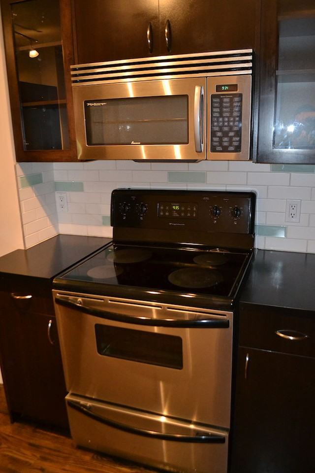 1530 16 Ave Sw - Photo 2 of 12