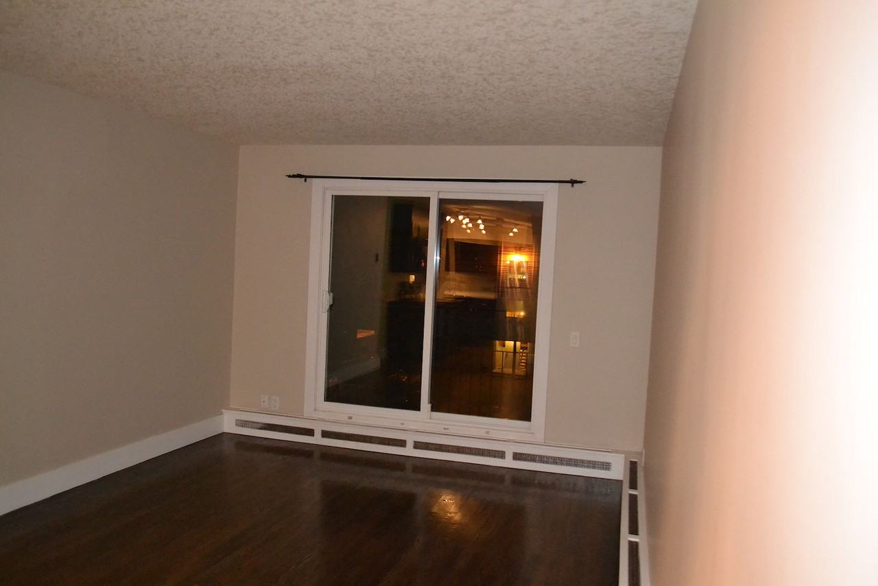 1530 16 Ave Sw - Photo 4 of 12