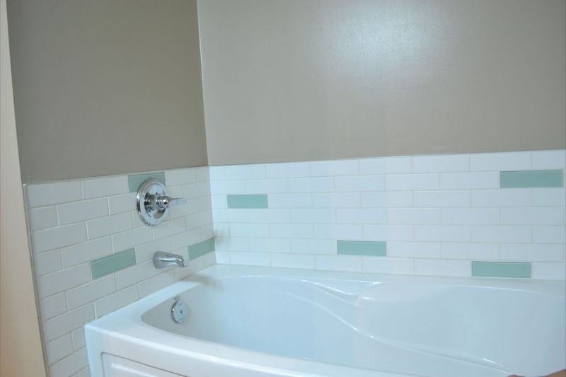 1530 16 Ave Sw - Photo 7 of 12
