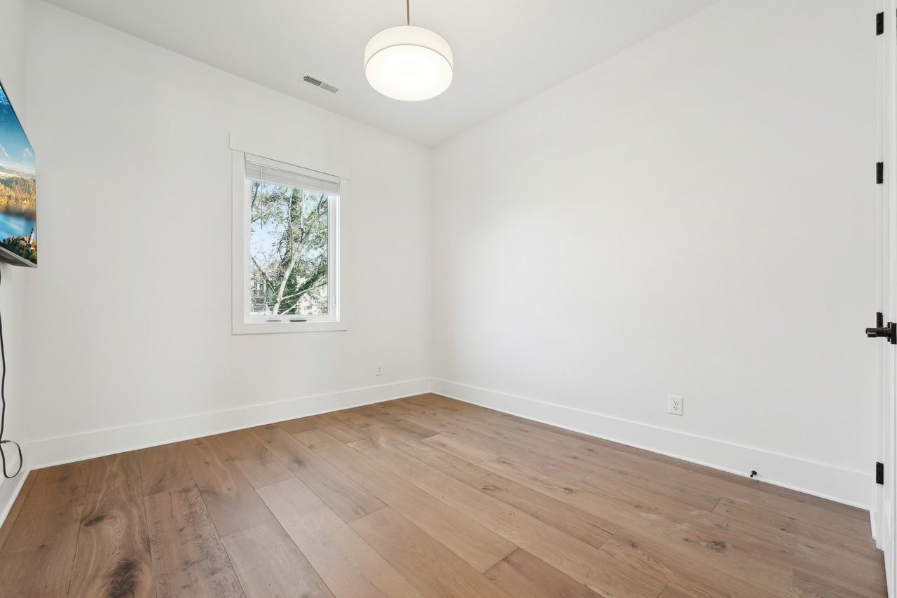 2013 Angier Ave #1 - Photo 4 of 41