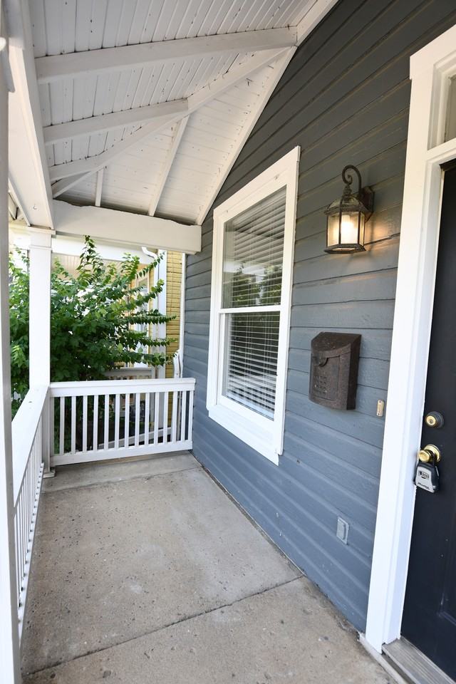 686 Hamlet St #686 - Photo 2 of 12