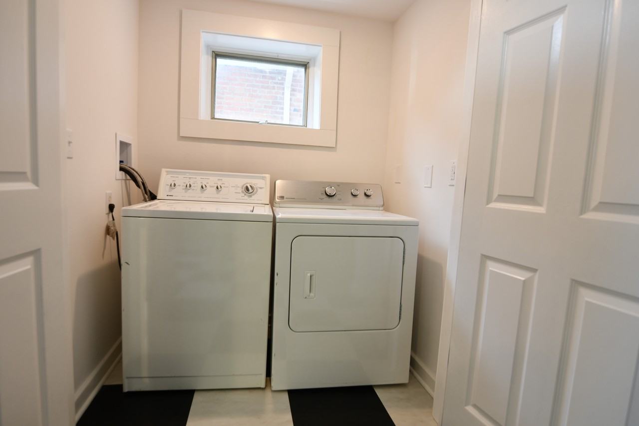 686 Hamlet St #686 - Photo 6 of 12