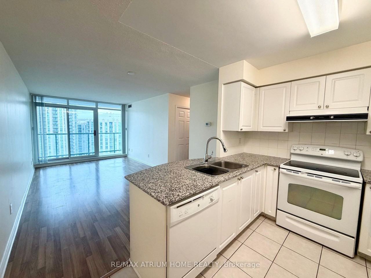 5508 Yonge Street - Photo 3