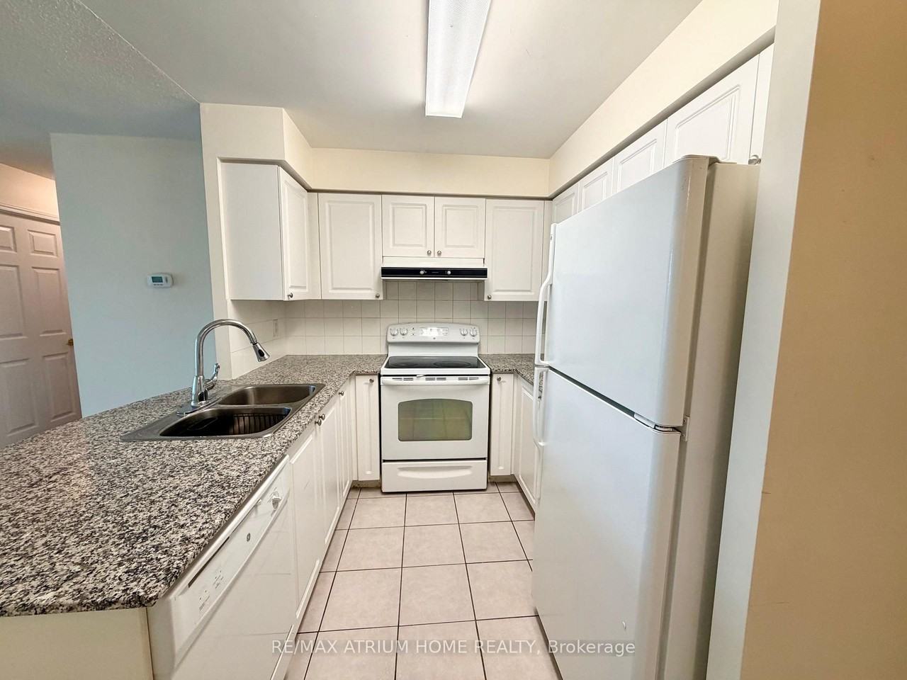 5508 Yonge Street - Photo 4