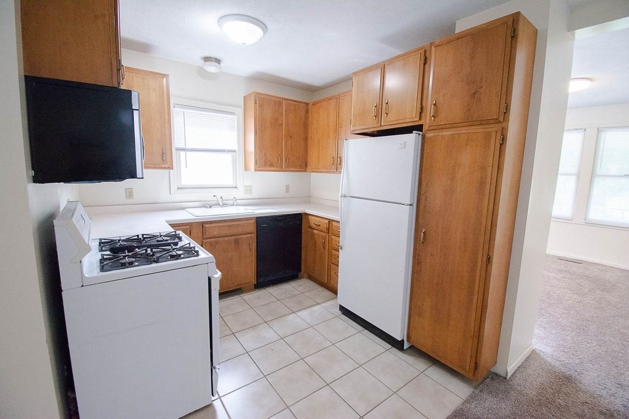 802 2nd St Nw - Photo 5 of 18