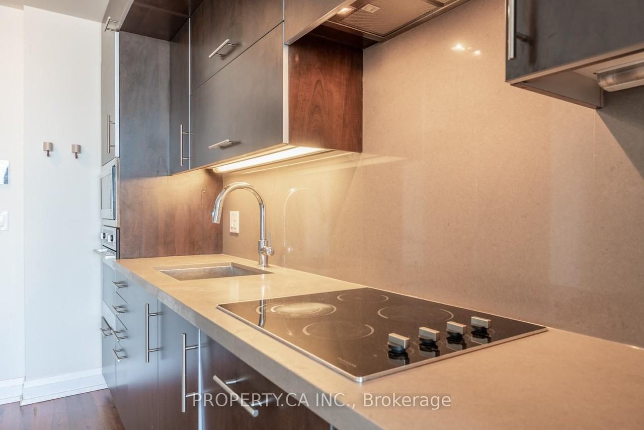 5 Sheppard Avenue East - Photo 6