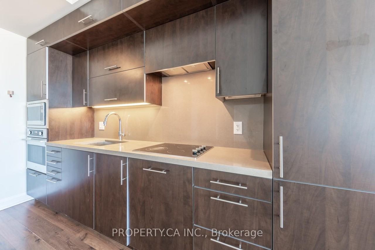 5 Sheppard Avenue East - Photo 10