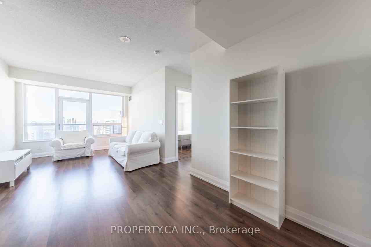 5 Sheppard Avenue East - Photo 18