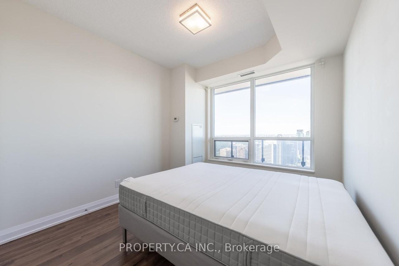 5 Sheppard Avenue East - Photo 19