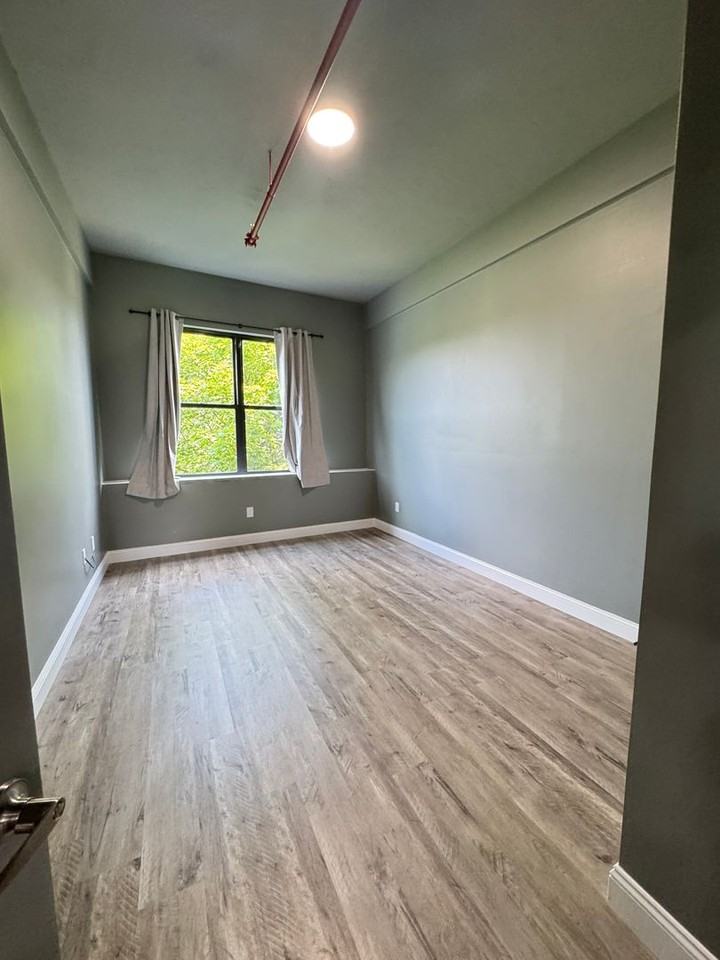 70 Webster St #110 - Photo 4 of 5