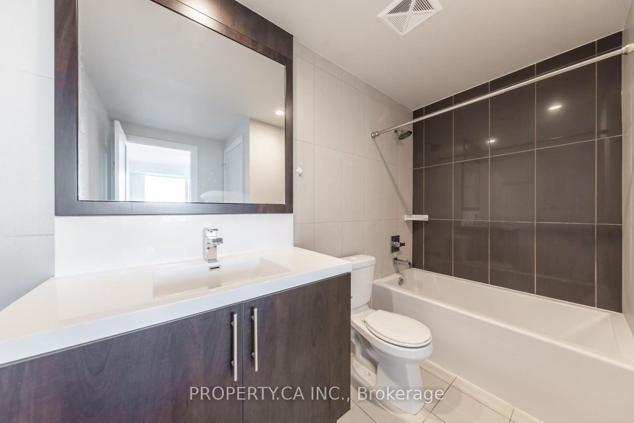 5 Sheppard Avenue East - Photo 29