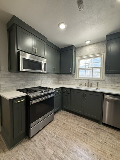 2614 25th St #1 - Photo 3 of 21