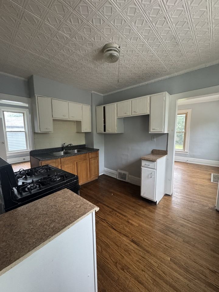 180 Norran Dr #2 - Photo 2 of 6
