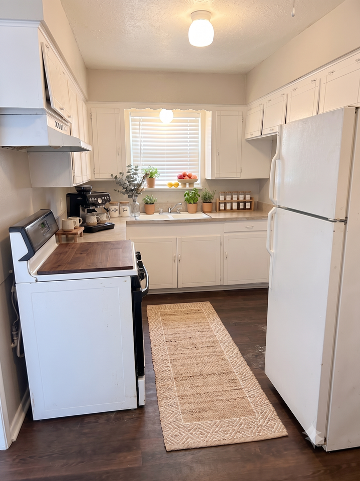 1425 Conner Drive #202 - Photo 2 of 5