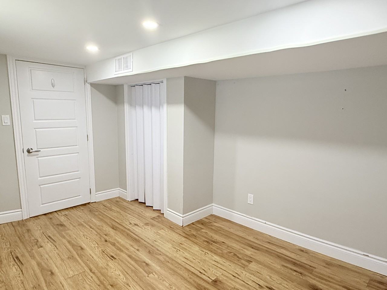1396 Lillian Ave Lowr - Photo 6 of 12