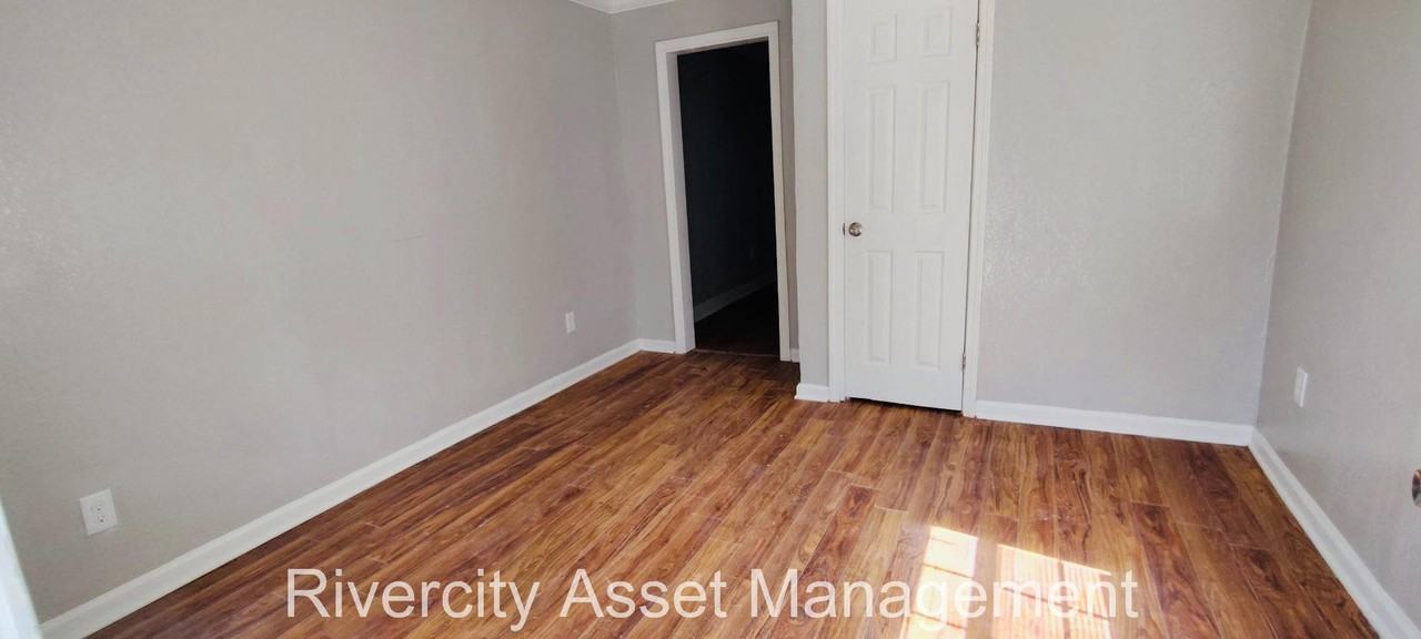 2198 Lyon Ave #2198 - Photo 2 of 6