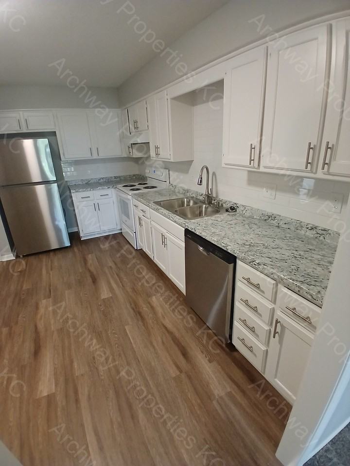 1267 Petzold DriveUnit B #B - Photo 3 of 12