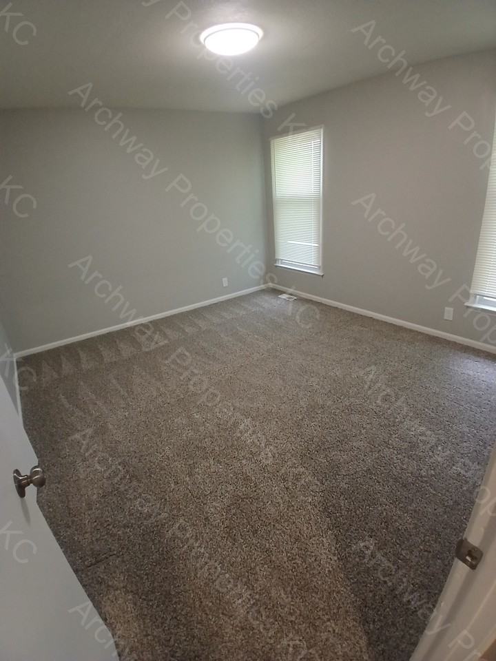 1267 Petzold DriveUnit B #B - Photo 6 of 12