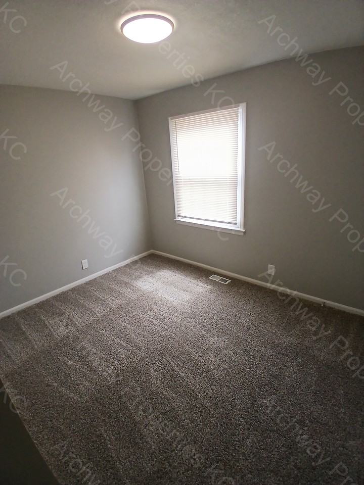 1267 Petzold DriveUnit B #B - Photo 7 of 12