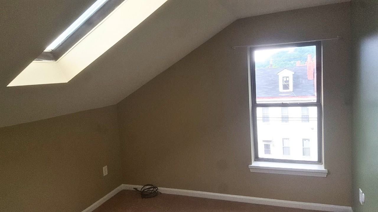 1304 Liverpool St #3 - Photo 2 of 15