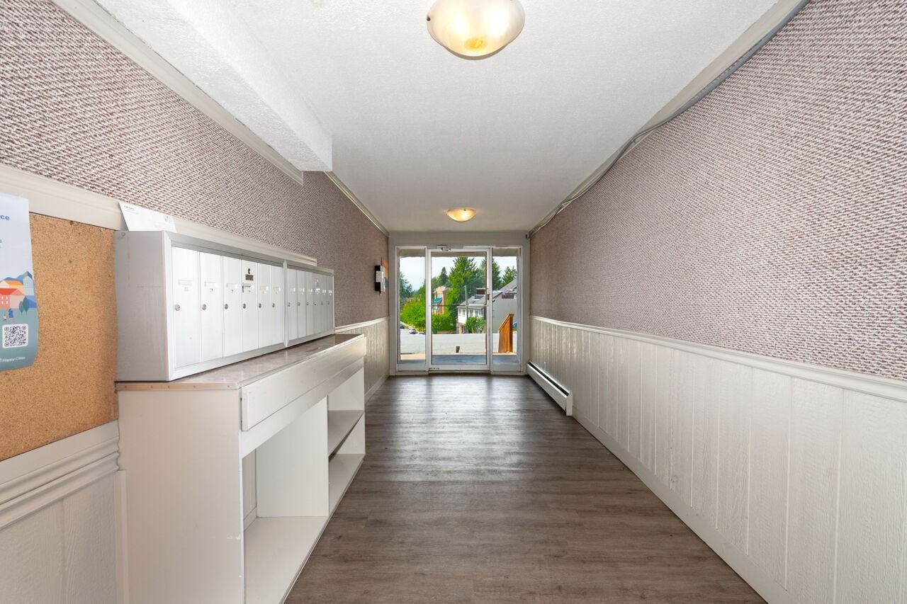 11672 224 Street #7 - Photo 5 of 44