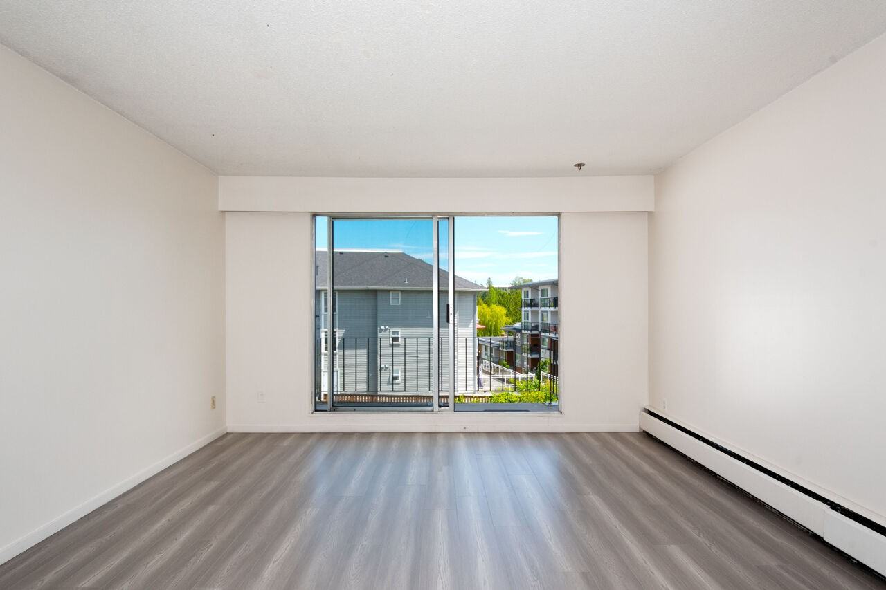 11672 224 Street #7 - Photo 7 of 44