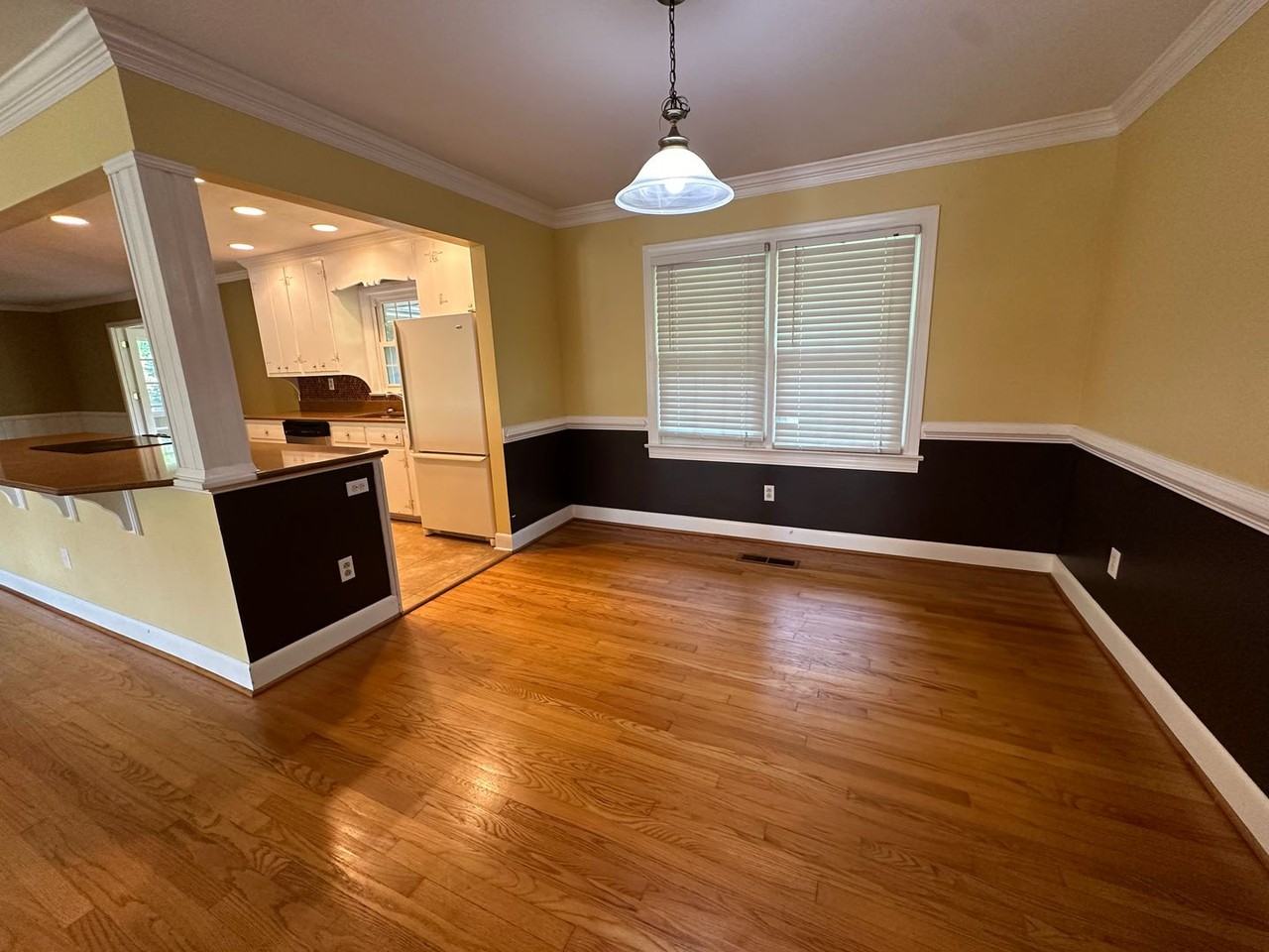 1601 Hopkins Dr - Photo 7 of 17