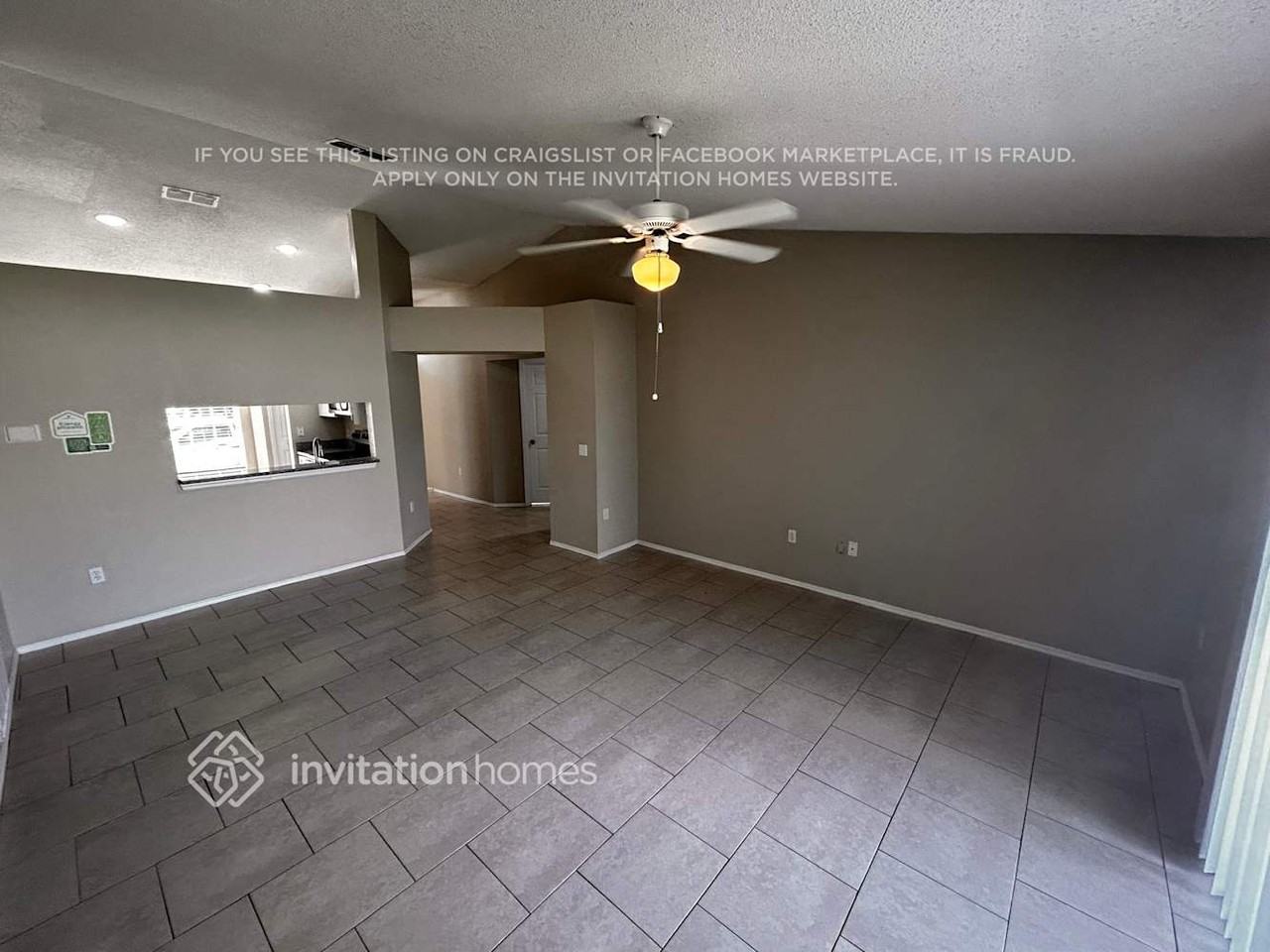 8425 Split Creek Cir - Photo 3 of 16