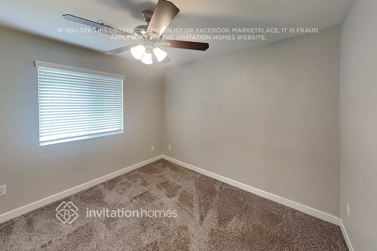 5424 S El Camino Dr - Photo 4 of 18