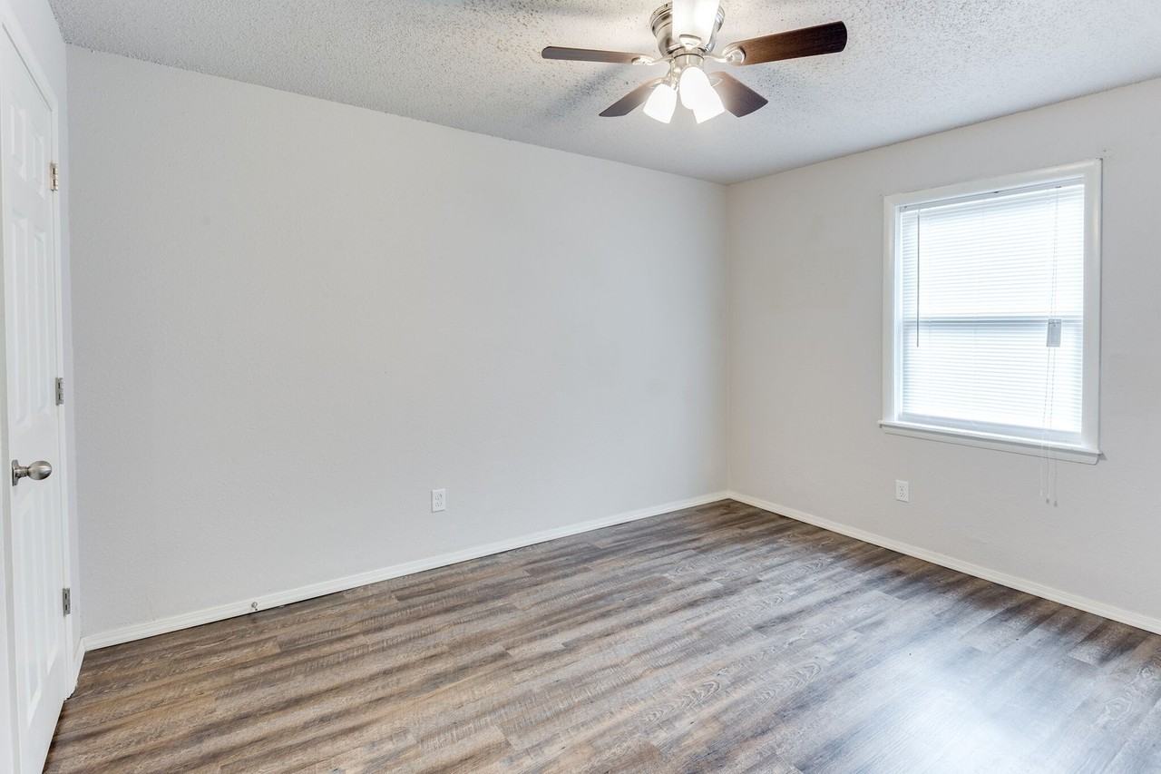 LJM-D Street Apartments (10 Units) - Photo 4 of 6