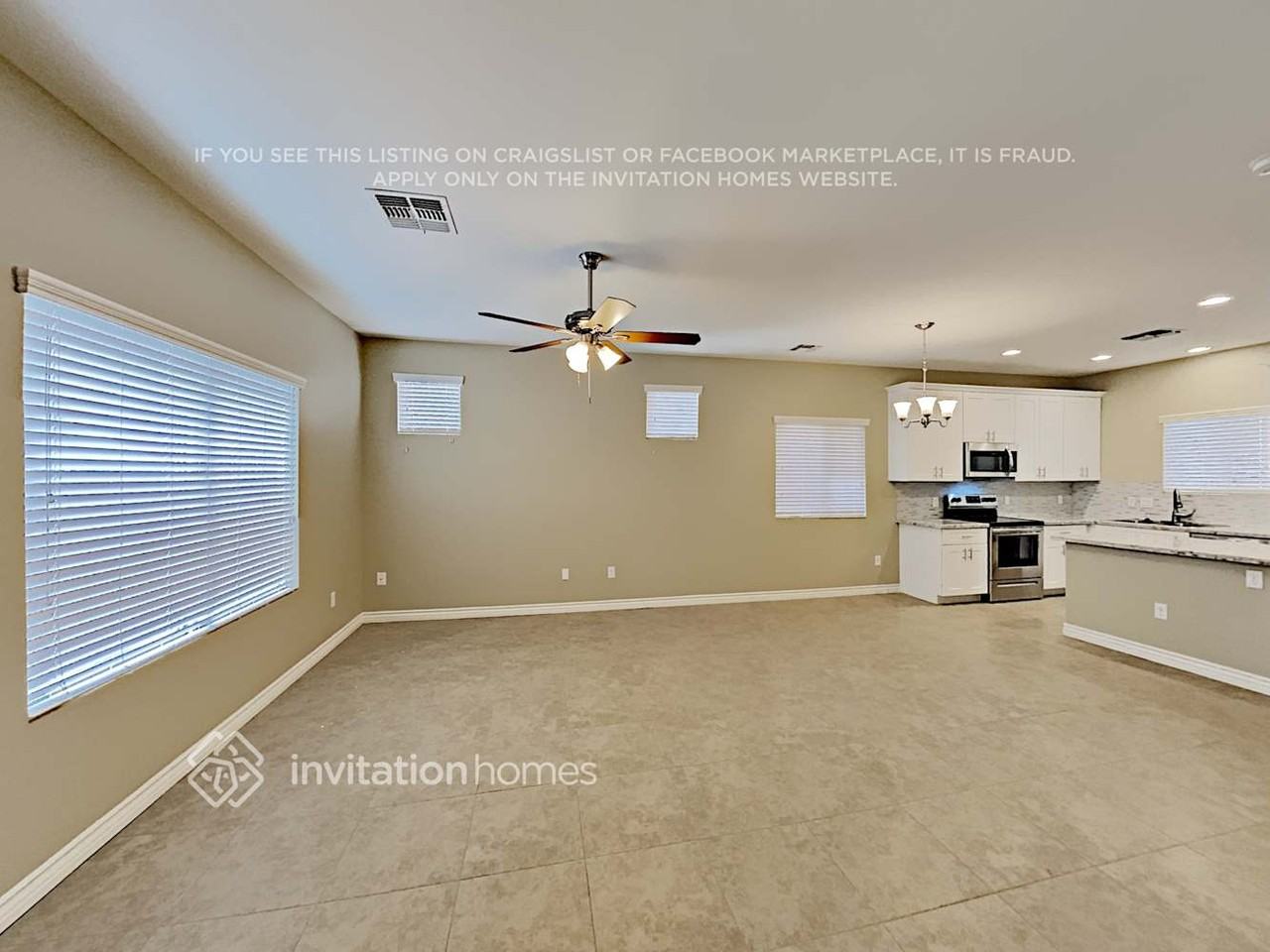 327 S Travis - Photo 4 of 20
