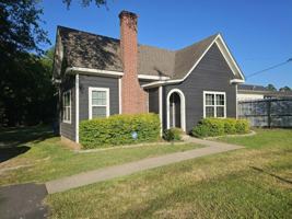 featured image of 1111 S 1st St #1