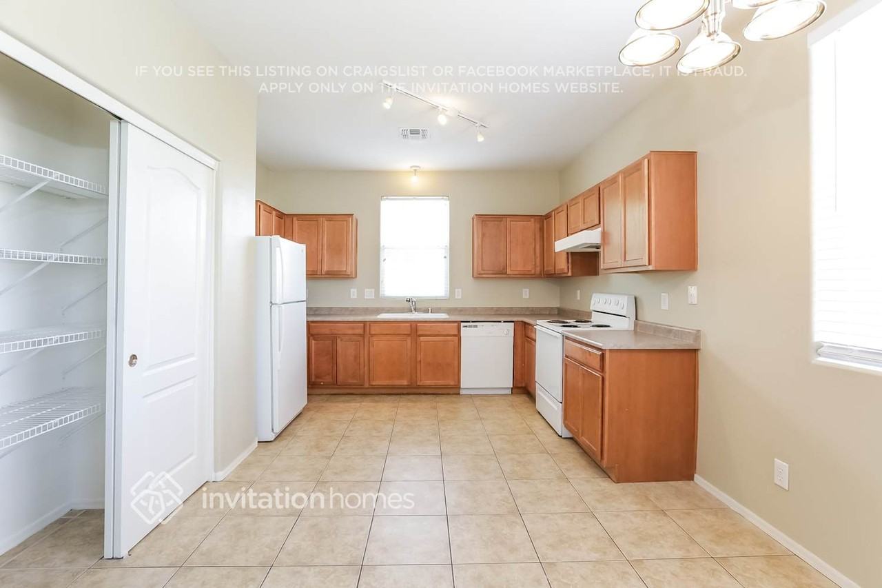 6638 W Taylor St - Photo 5 of 19