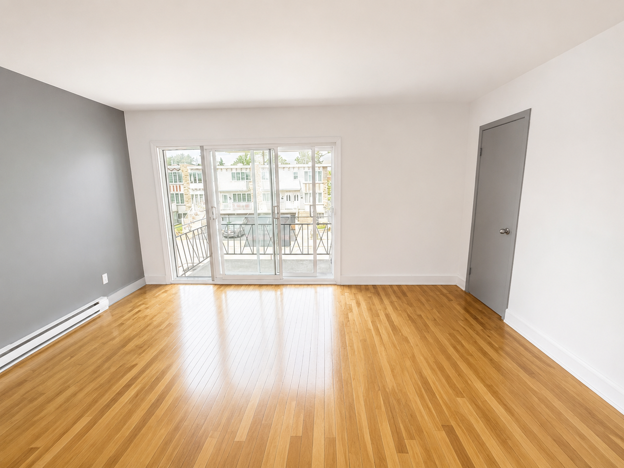 8045 Rue Browning - Photo 4 of 10